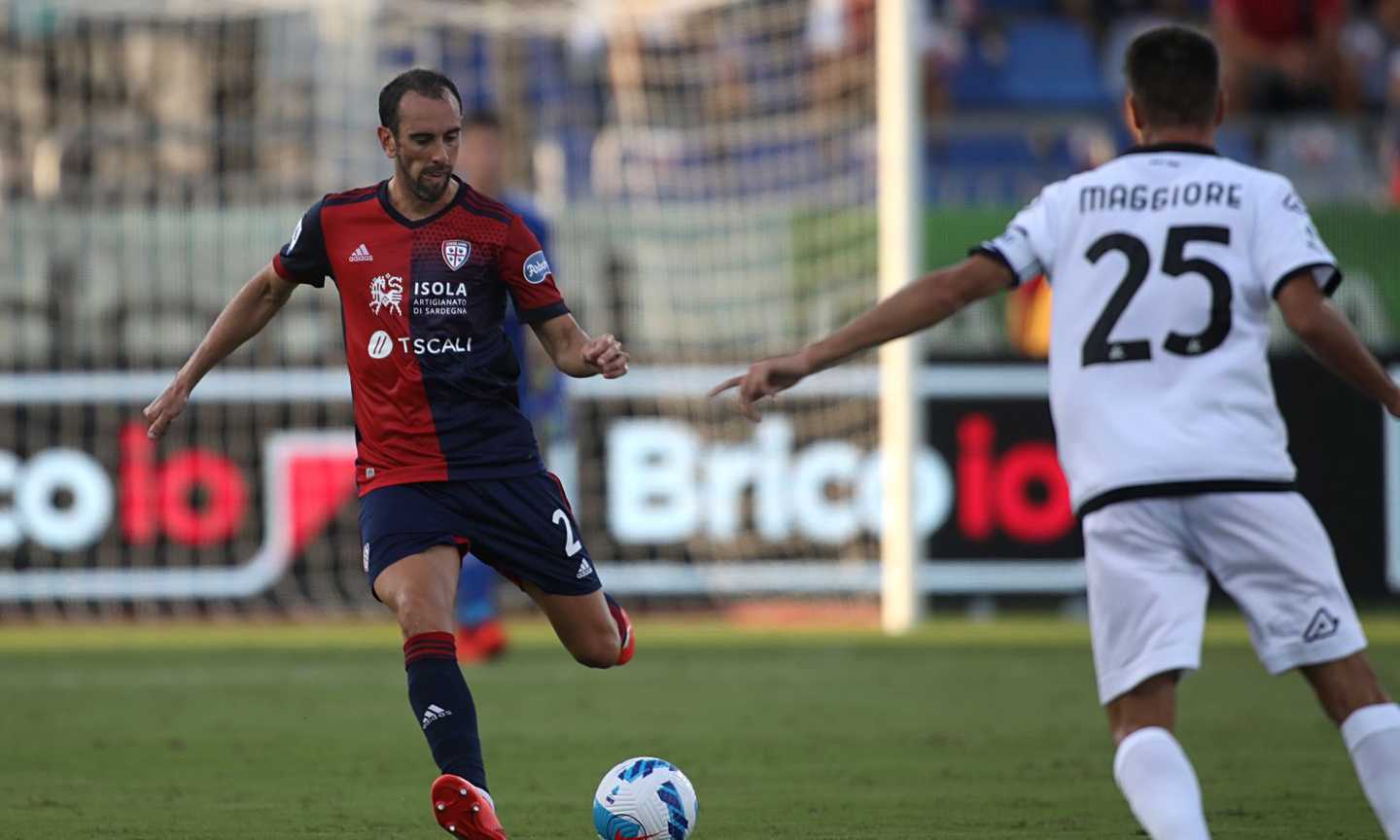 Cagliari: due squadre su Godin