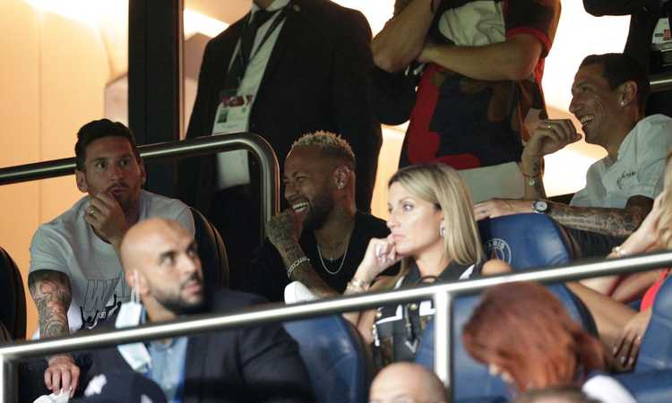 'Cortese e disponibile coi tifosi e niente propaganda': il bonus etico da 375.000 euro al mese del PSG a Neymar