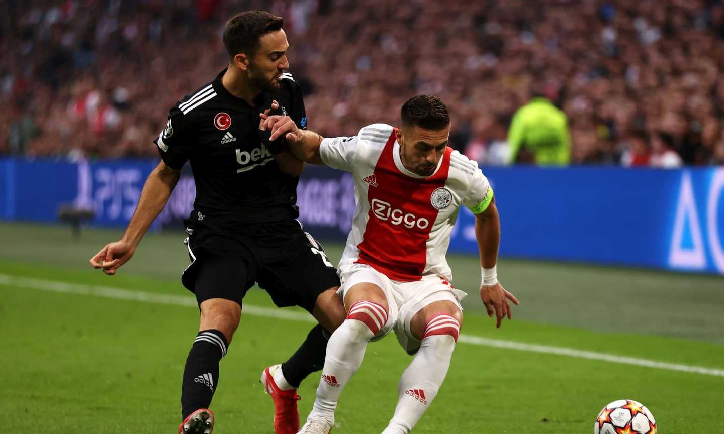 Ajax-Rangers, le formazioni ufficiali: Tadic e Bergwijn dal 1', c'è Tavernier