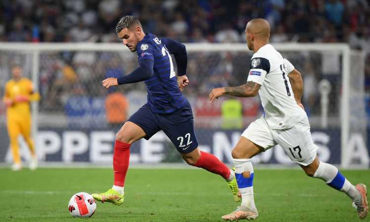 Milan, Theo: 'La Francia? L'obiettivo è rubare il posto a mio fratello!'