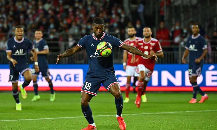 Roma, il Psg ha offerto Wijnaldum