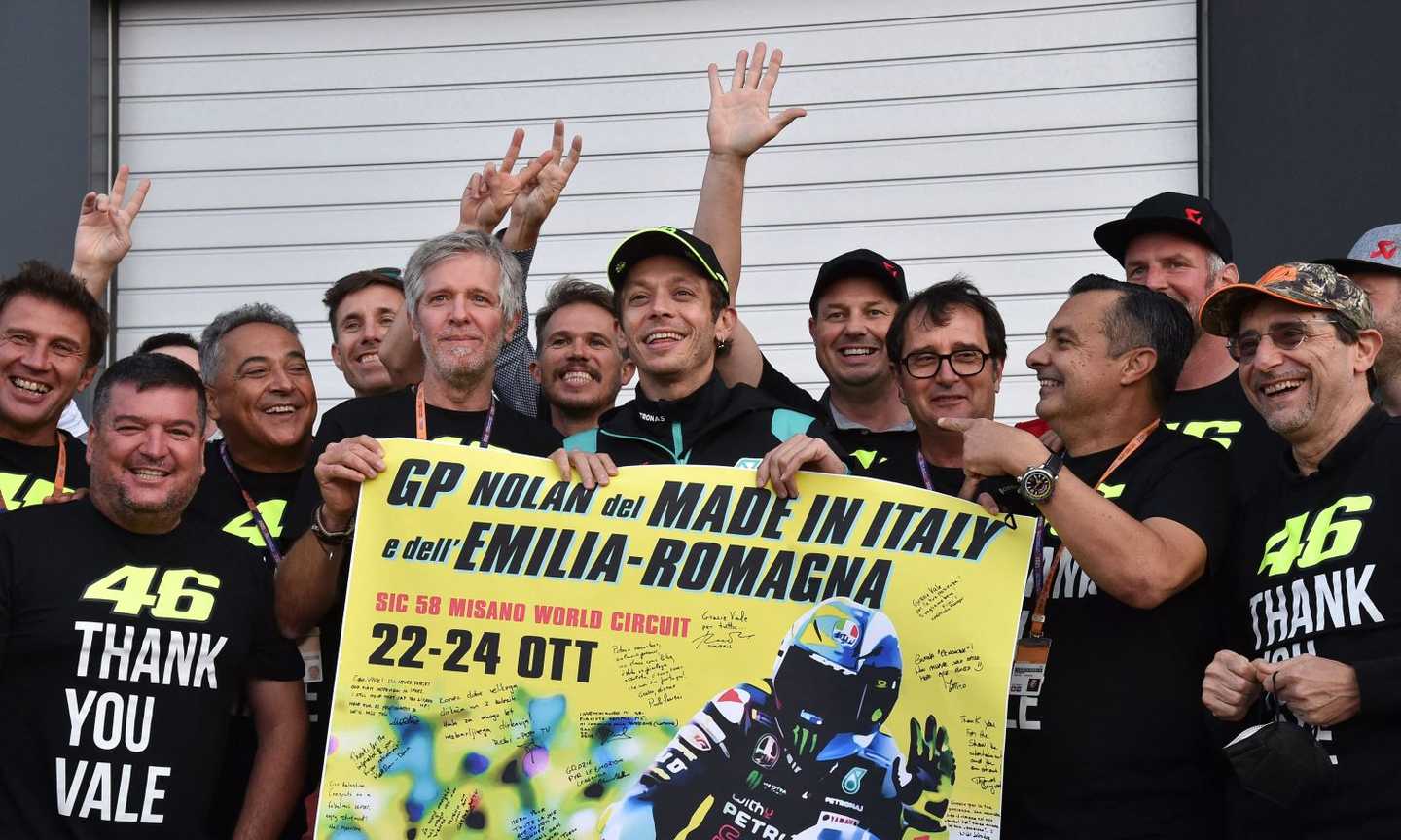 Moto GP, Quartararo campione del mondo nel giorno di Valentino Rossi