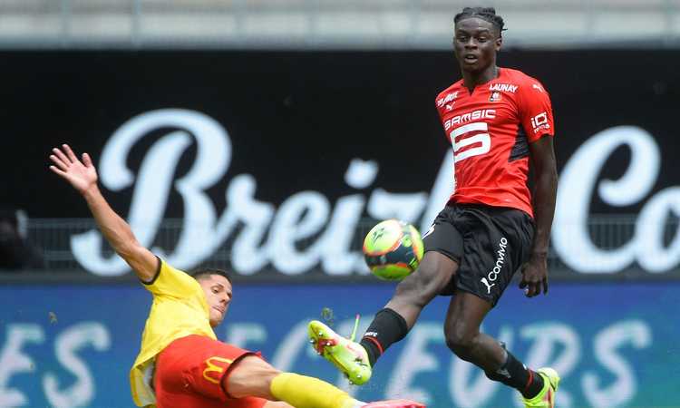 Juve, riflettori puntati sul talento Ugochukwu: c’è anche il Milan