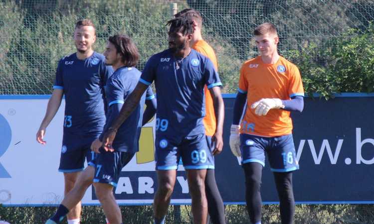 Napoli, report allenamento: le ultime sugli infortuni di Rrahmani e Sirigu Napoli, report allenamento: le ultime sugli infortuni di Rrahmani e Sirigu