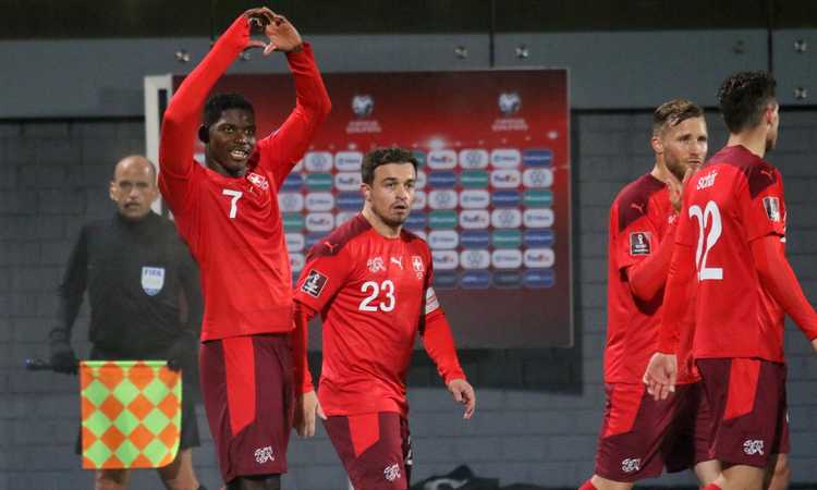 Qual. Mondiali: poker Svizzera, aggancio all'Italia. 5-0 Portogallo, Danimarca fa 8 su 8 e vola in Qatar. Vlahovic lancia la Serbia