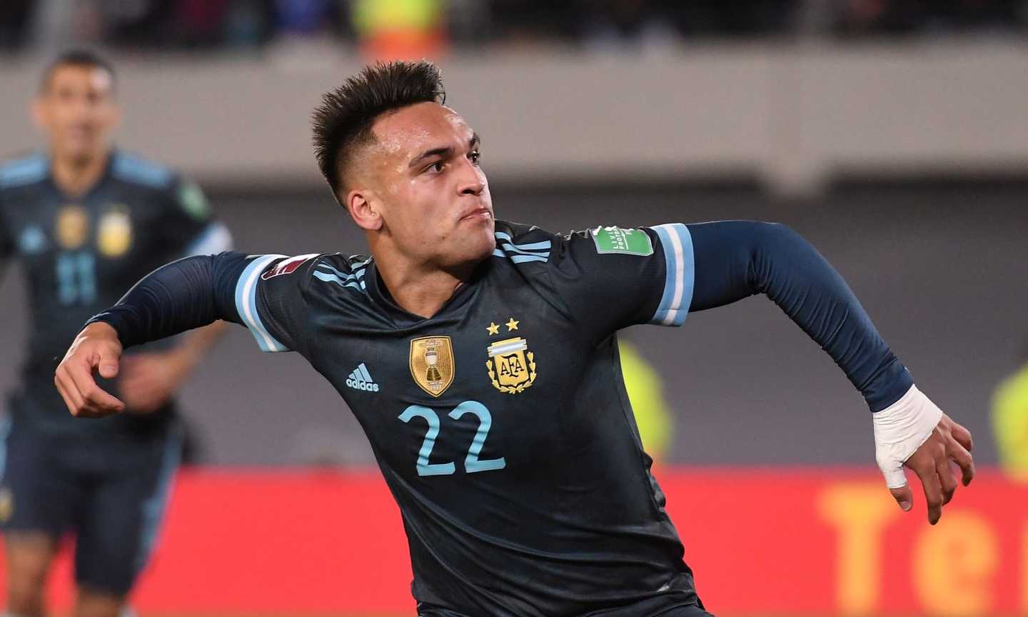 Lautaro da record con l'Argentina: 'Che emozione rivedere la mia famiglia allo stadio'