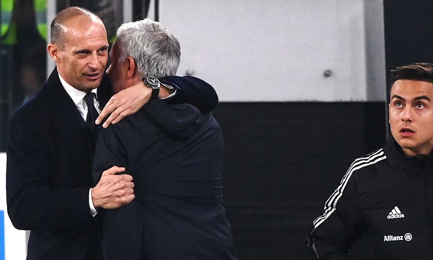 Roma-Juve con Mourinho in panchina: la proposta di Allegri