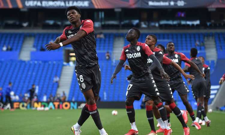 Real Madrid, sgambetto al PSG per il caso Mbappé Real Madrid, sgambetto al PSG per il caso Mbappé