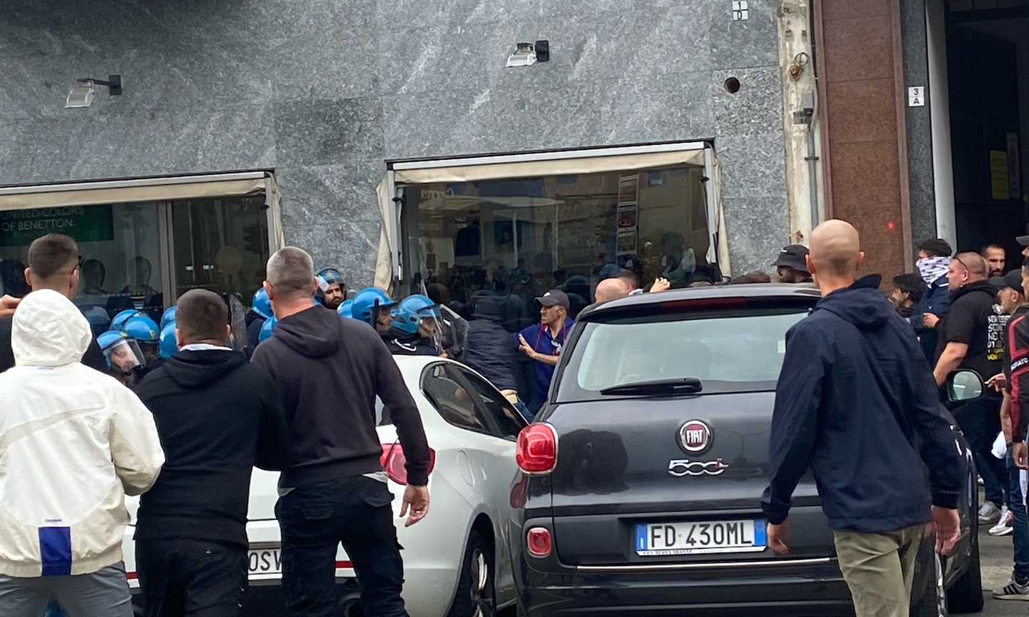 Torino-Juventus: scontri tra tifosi e polizia, almeno due fermi