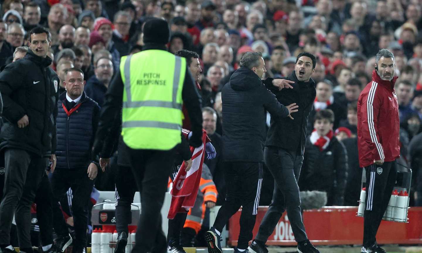 Liverpool-Arsenal, duro faccia a faccia tra Klopp e Arteta