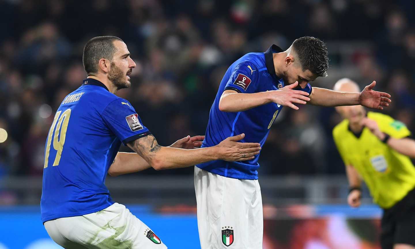 Italia, Bonucci: 'Jorginho? Non sarò io il rigorista, decideremo quando servirà. Ritroviamo lo spirito dell'Europeo'