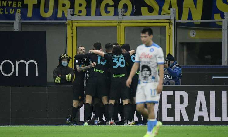 Inter-Napoli, un tempo per uno: ma festeggia solo Inzaghi, che riapre il campionato