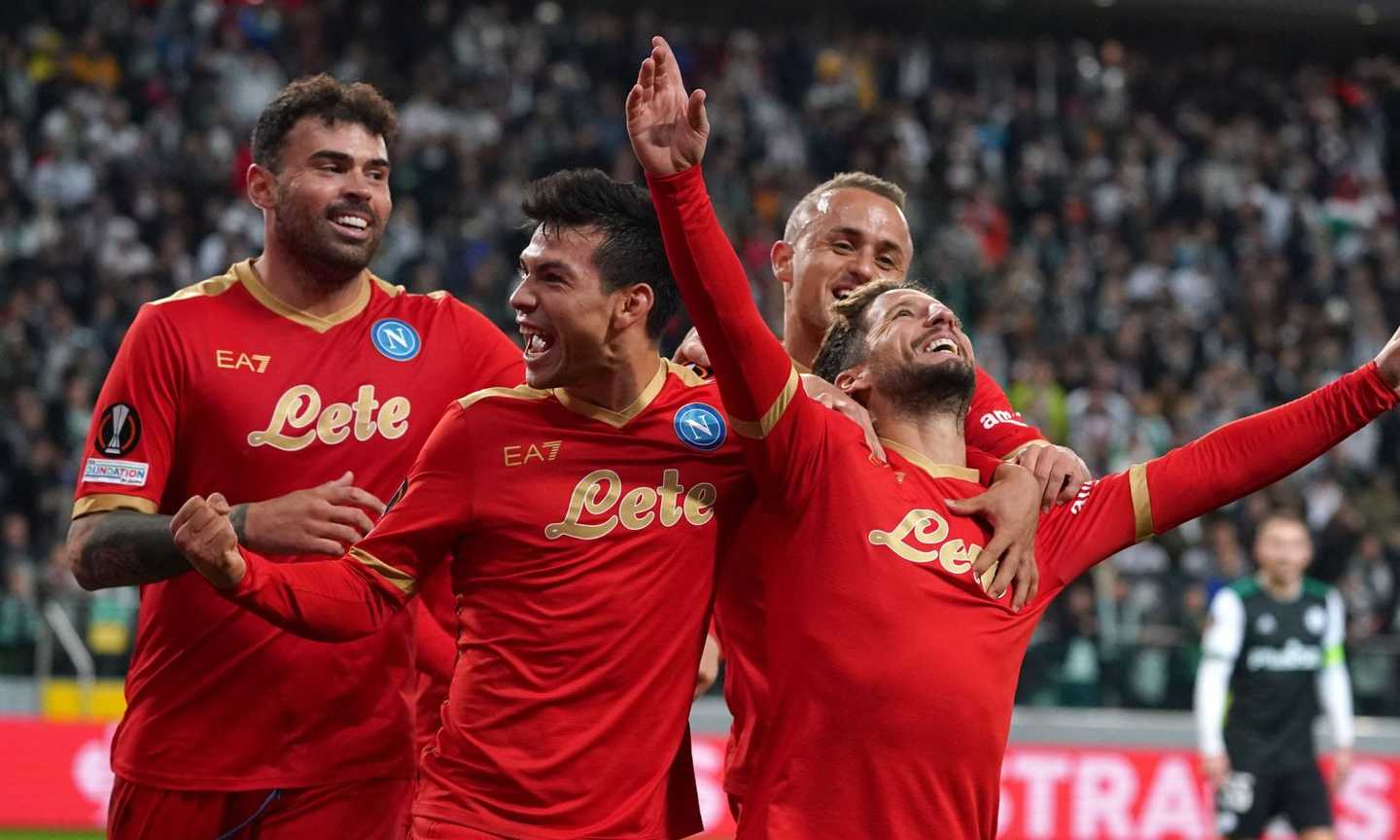 Da Mertens a Petagna, passando per Ounas: altro che turnover, il Napoli vince e incanta con tutti