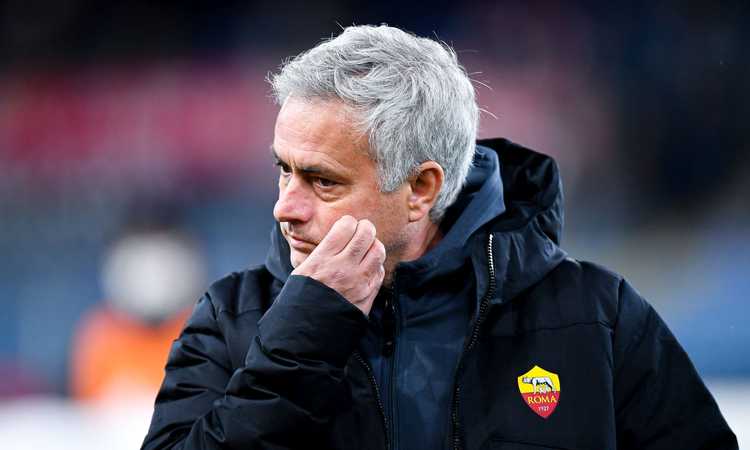 Mourinho: 'Mkhitaryan il migliore. Zaniolo, Roma non costruita per questo modulo. Sereno per la vittoria, Sheva...'