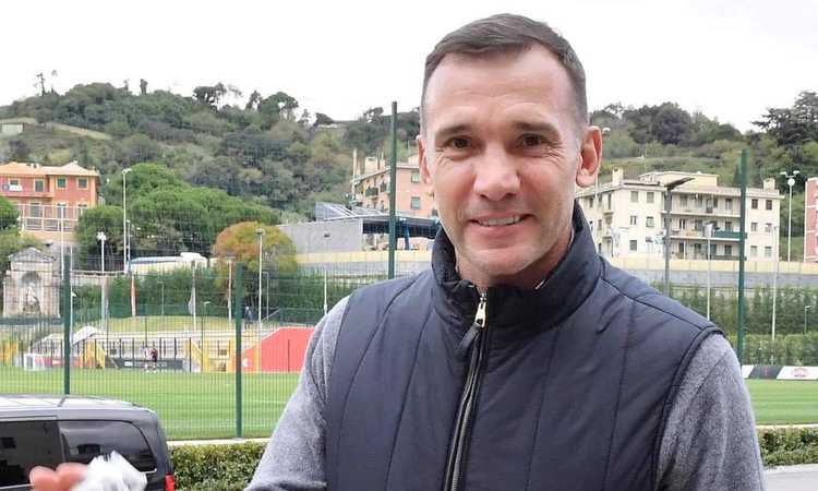 Milan, cori dei tifosi per Shevchenko