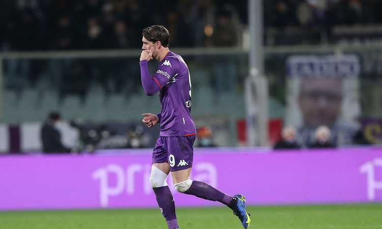 Vlahovic, la Fiorentina è pronta a tutto: la strategia di Commisso verso l'assalto della Juventus