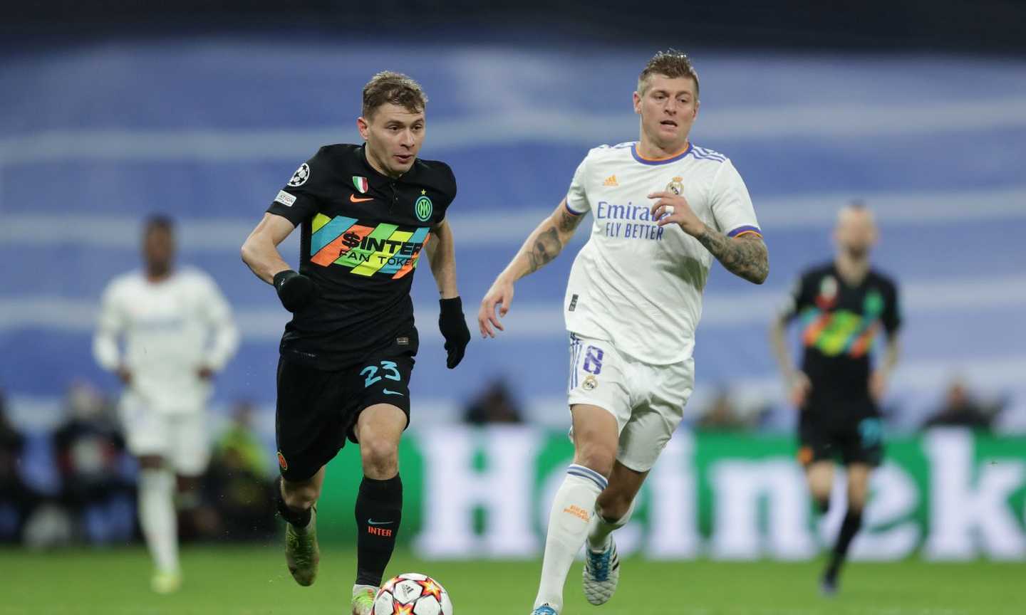 L'Inter multa Barella dopo l'espulsione di Madrid contro il Real