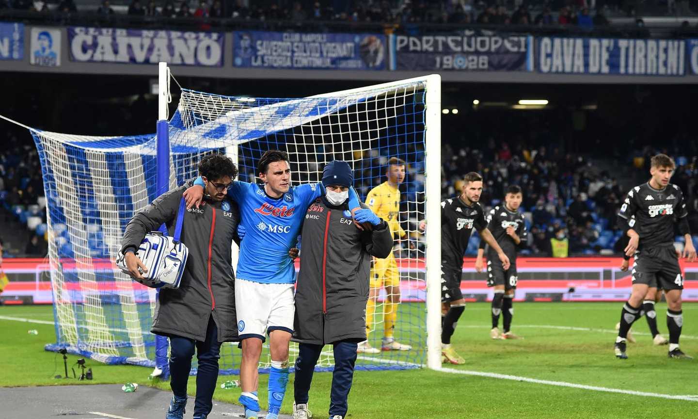 Napoli, UFFICIALE: difficoltà respiratorie per Zielinski, trauma contusivo al polpaccio per Elmas