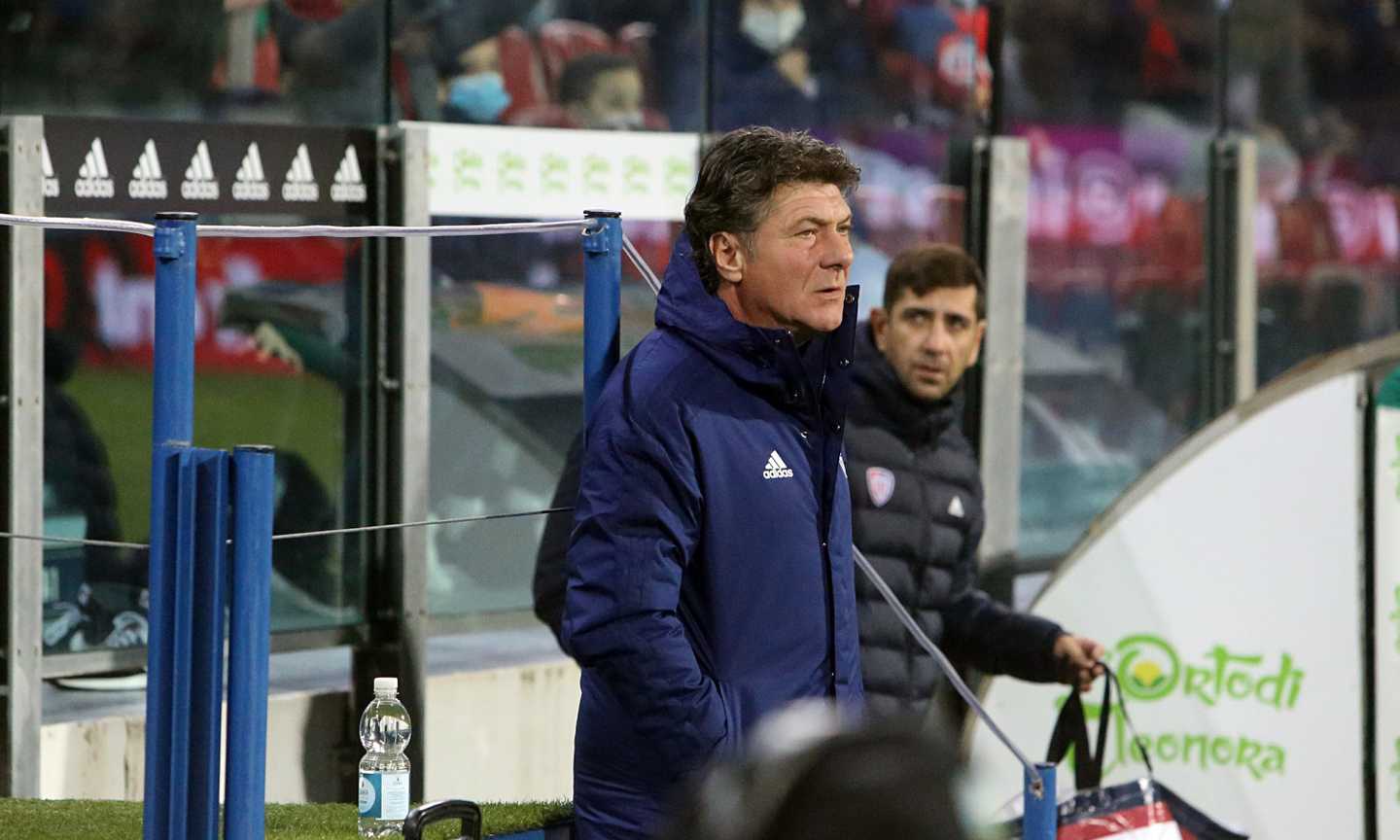 Cagliari: Mazzarri a rischio, Giulini ripensa a Semplici e chiede scusa