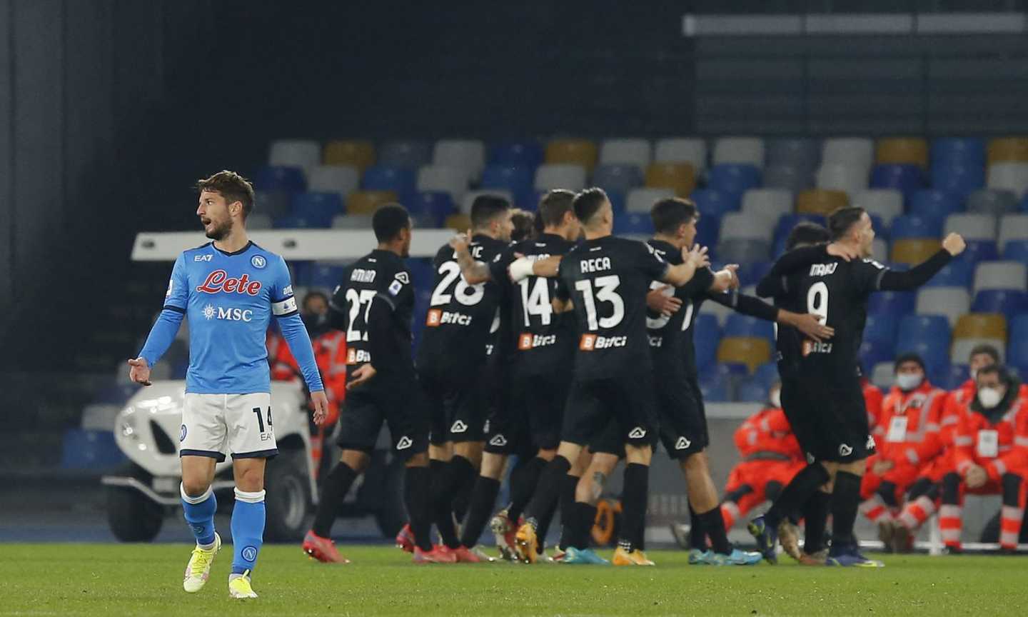 Napoli addormentato e sprecone: Spalletti si inguaia feste e corsa scudetto. E ora il Maradona è un tabù