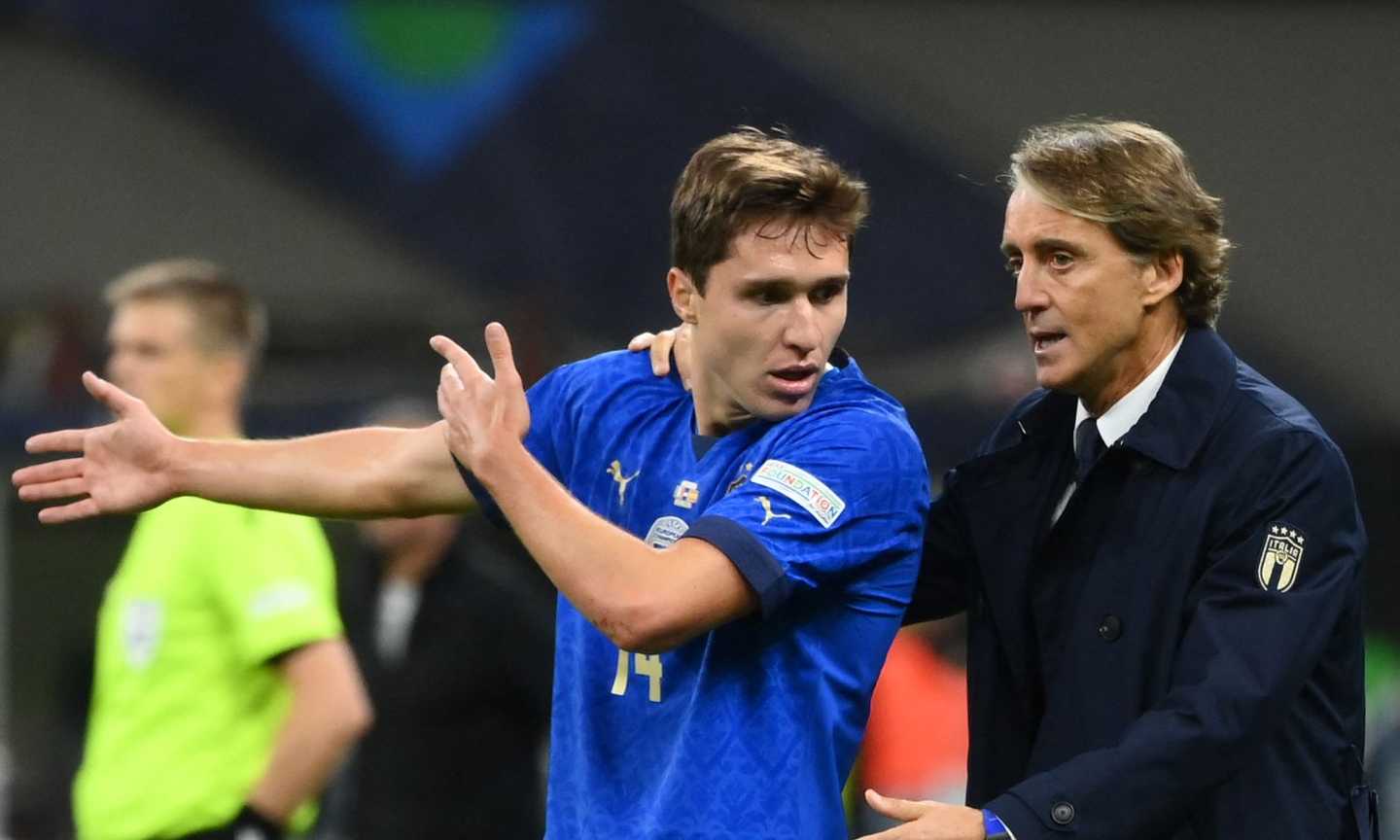 Chiesa ko, il messaggio di Mancini: 'Gli infortuni capitano, la differenza la fa la voglia di rialzarsi. Ti aspettiamo!' FOTO