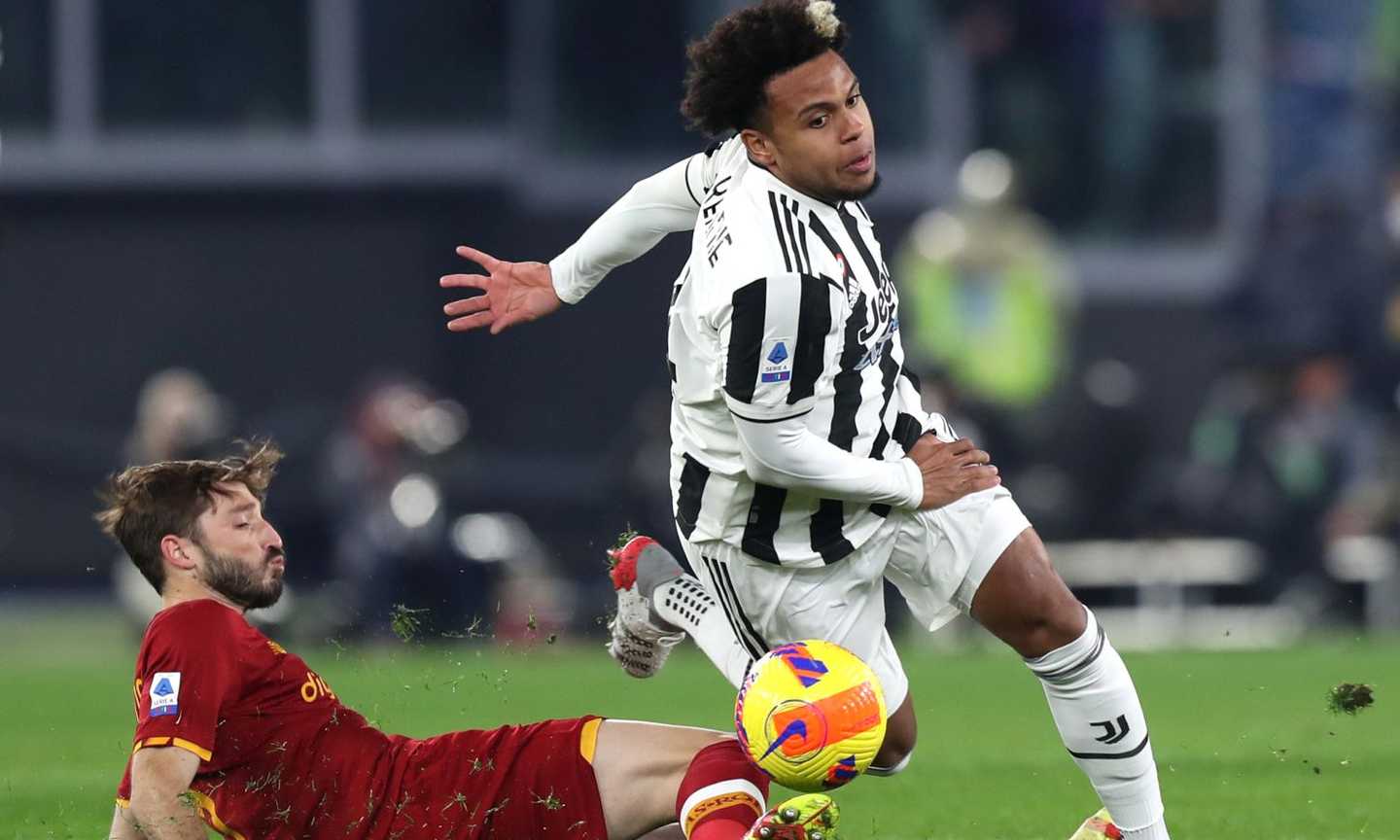 Roma-Juve, rivivi la moviola: i giallorossi chiedono due rigori, de Ligt (espulso) e Cuadrado saltano l'Inter