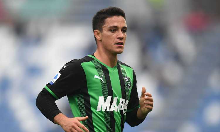Raspadori avvisa il Milan: 'Bello avere gli occhi addosso, vogliamo finire bene. Sull'interesse della Juve...' Raspadori avvisa il Milan: 'Bello avere gli occhi addosso, vogliamo finire bene. Sull'interesse della Juve...'