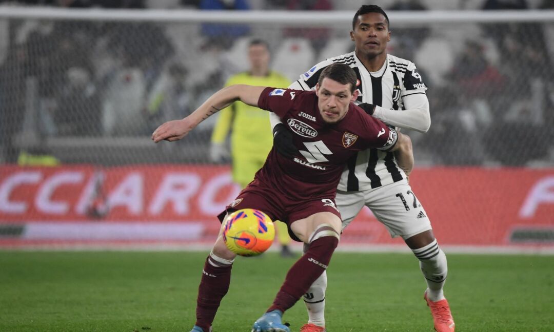 Juve-Torino, le pagelle dei giornali: Alex Sandro, altro errore. Flop Kean, fatica centrocampo. Dybala, luci e ombre