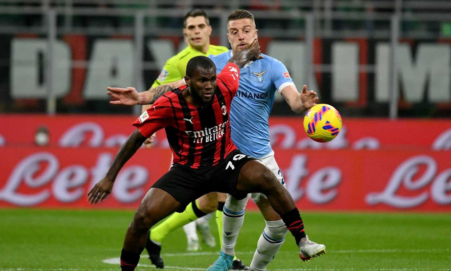 Milan, Kessie presidente a fine mandato: Pioli fa scudo, ma i tifosi ormai hanno capito come funziona