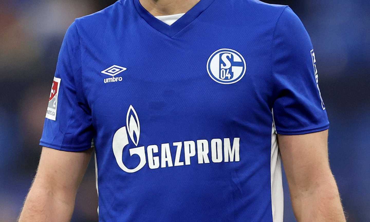 L'ex Schalke Kobiashvili: 'Giusto rimuovere Gazprom dalla maglia, io mi rifiutai di giocare'