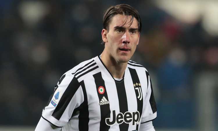 Juve, Vlahovic segna ed esulta con la Dybala Mask: la dedica alla Joya Juve, Vlahovic segna ed esulta con la Dybala Mask: la dedica alla Joya