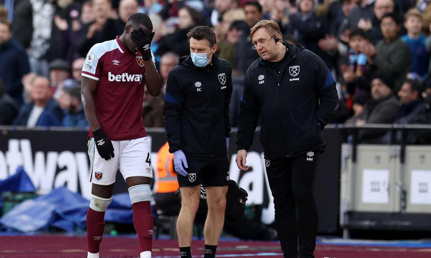 West Ham, Zouma nella bufera: calci e schiaffi al gatto, le scuse dell'ex Chelsea