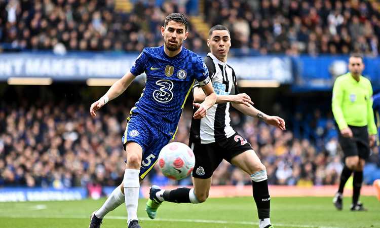 Ag. Jorginho: 'La sua priorità è il rinnovo col Chelsea, nessuna chiamata dalla Juve' Ag. Jorginho: 'La sua priorità è il rinnovo col Chelsea, nessuna chiamata dalla Juve'