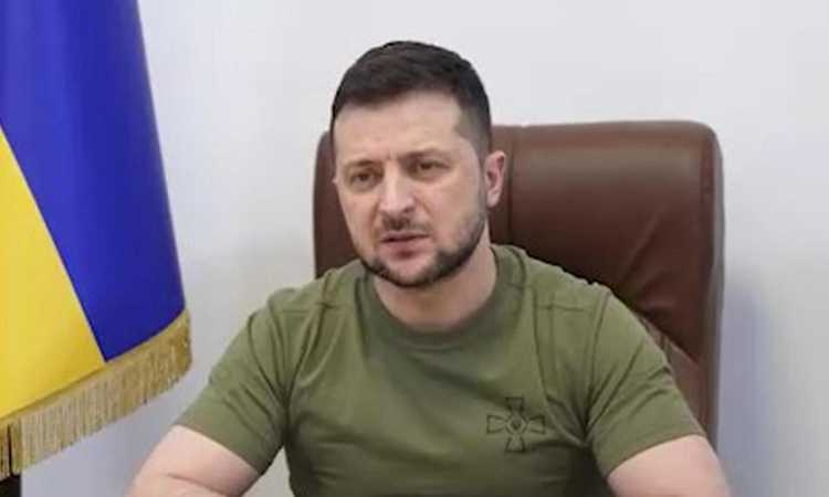 Zelensky a Hollywood per la notte degli Oscar, un altro duro colpo all’immagine di Putin