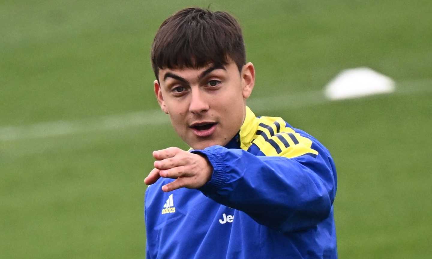 Juve, Dybala si gode gli ultimi periodi: 'In ufficio con...' FOTO