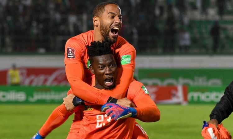 Inter, senti Eto'o: 'Onana fra i tre migliori portieri al mondo' Inter, senti Eto'o: 'Onana fra i tre migliori portieri al mondo'
