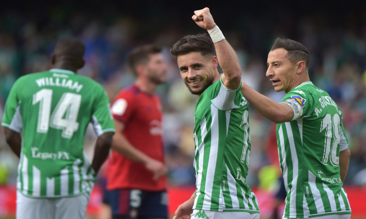 Betis Siviglia: tre big si sfidano per Alex Moreno