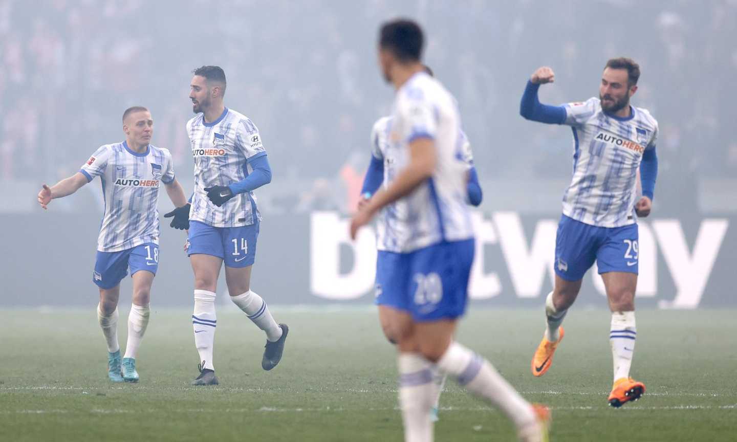 Bundesliga: il Bochum cade in casa con l'Augsburg. L'ex nerazzurro Belfodil a segno nel 2-0 Hertha sullo Stoccarda