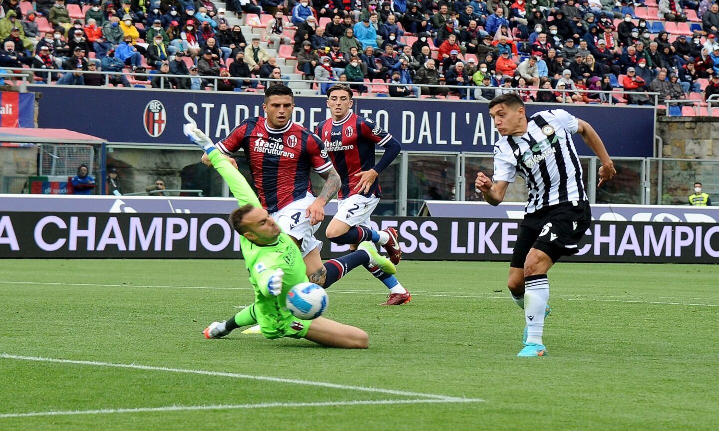 Hickey apre, Sansone chiude: Udogie e Success completano il tabellino di Bologna-Udinese 2-2