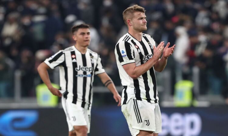Juventus: tra rinnovo, cessione e clausola, cosa succede con De Ligt Juventus: tra rinnovo, cessione e clausola, cosa succede con De Ligt