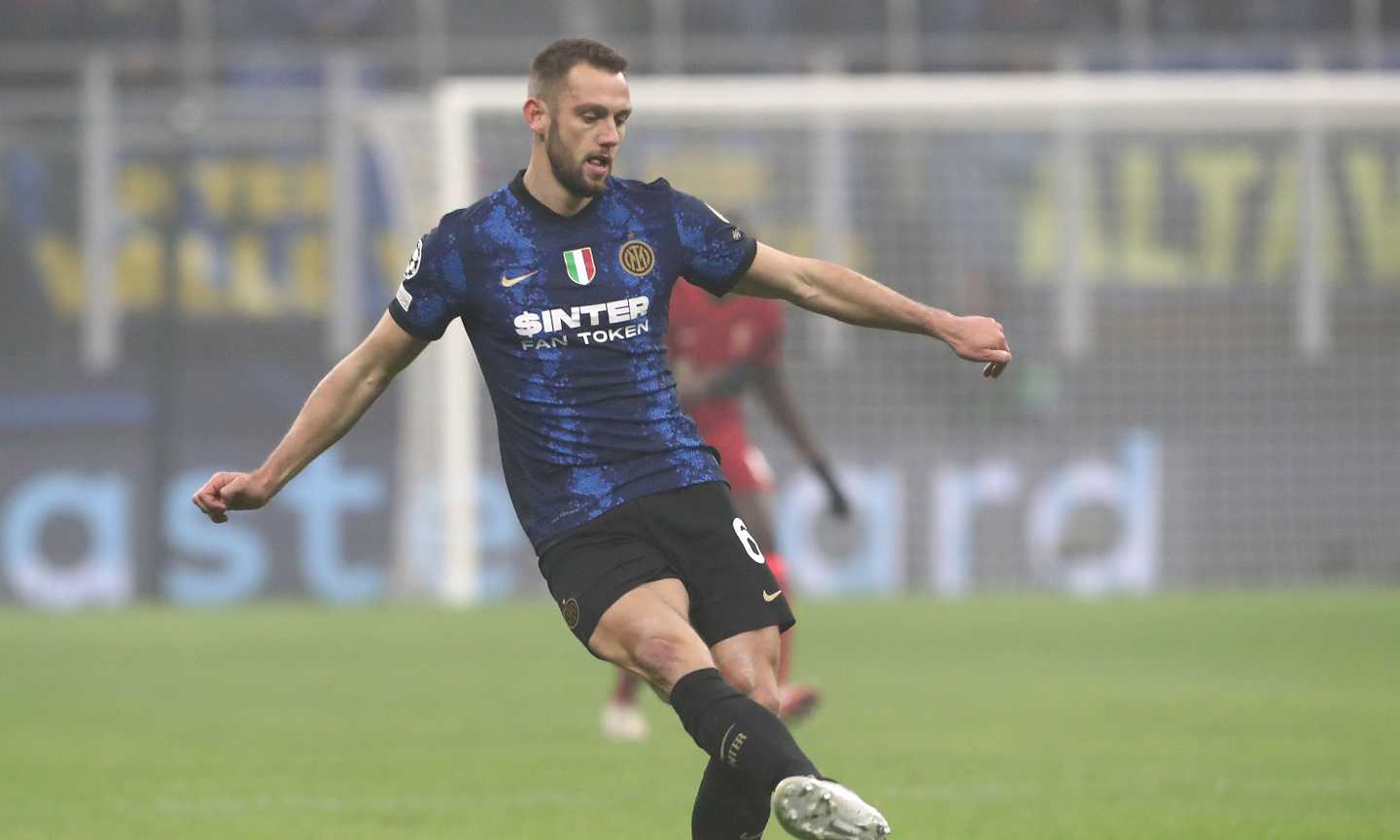 Inter: De Vrij torna in gruppo, ma la parola d'ordine è prudenza