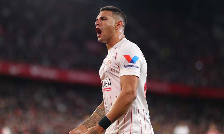 Siviglia: due squadre su Diego Carlos Siviglia: due squadre su Diego Carlos