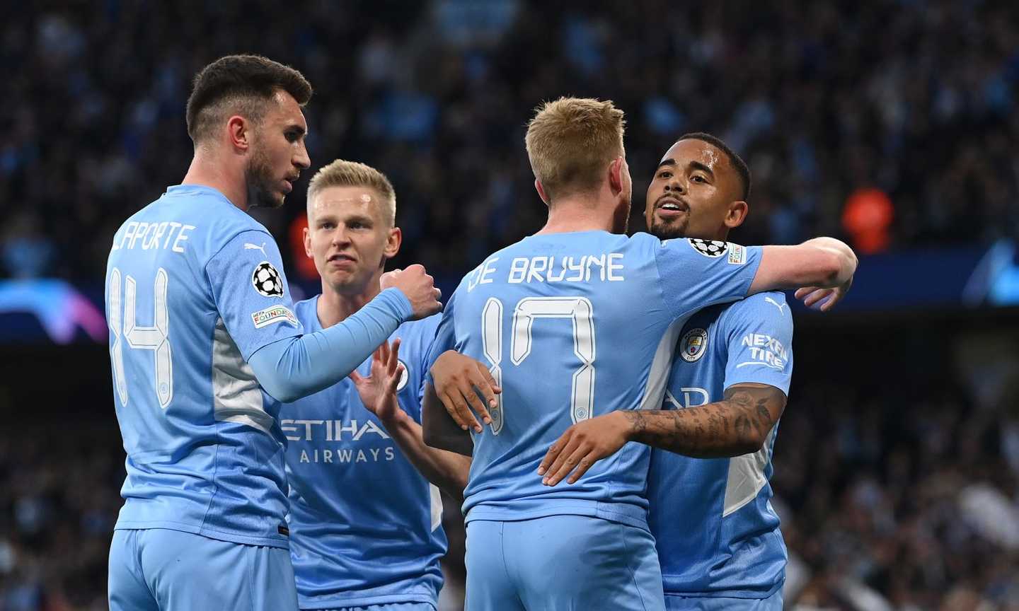 City-Real è uno spettacolo vero: 4-3 di Guardiola su Ancelotti nella partita dell'anno, a Madrid si decide la finalista