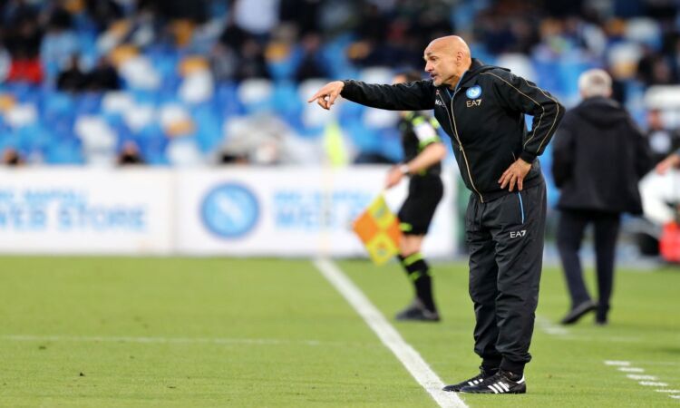 Napoli, Spalletti: 'Squadra pronta per il ritiro? Il calcio è cambiato. Mercato, in contatto con Giuntoli. Sui rimpianti...'