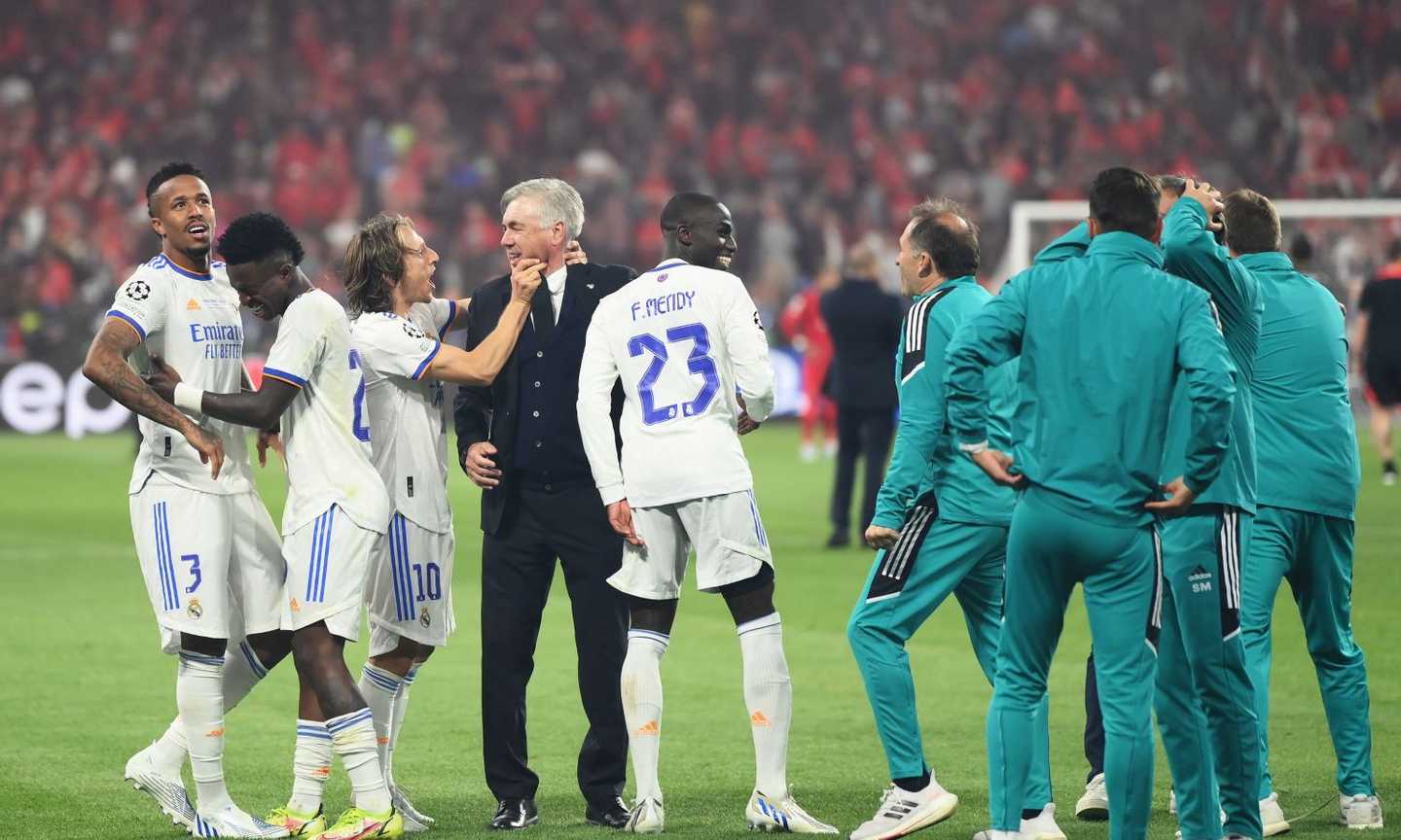 Real Madrid campione d'Europa, il calcio celebra blancos e Ancelotti: 'Bravo Carletto!' FOTO