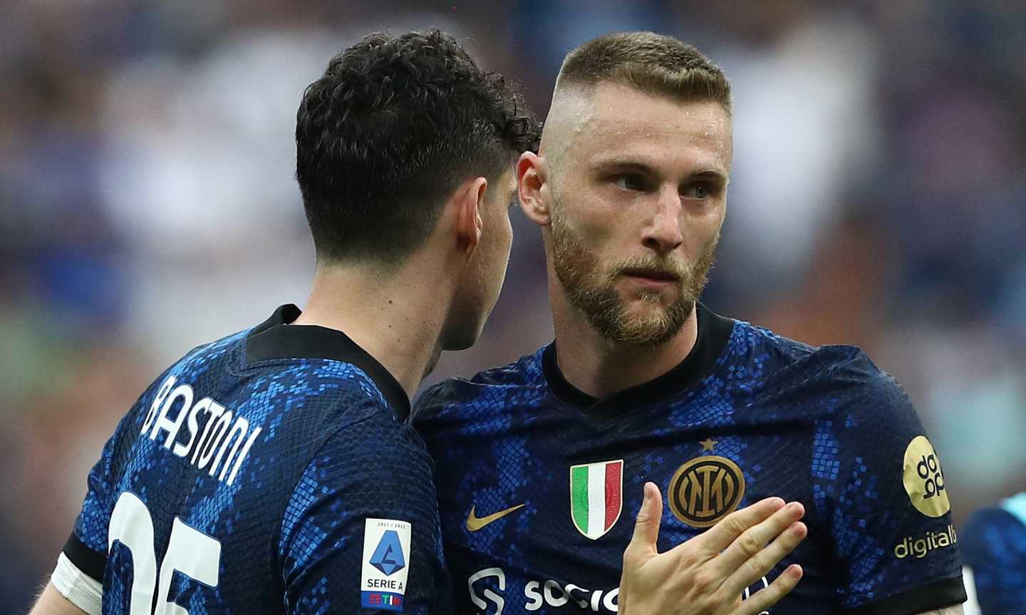 Skriniar-Bastoni: parole al miele per l'Inter, ma c'è spazio solo per uno dei due. Scelta fatta, a meno che...