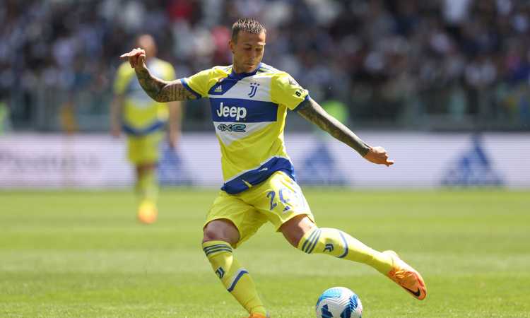 Juventus: c'è un'offerta estera per Bernardeschi Juventus: c'è un'offerta estera per Bernardeschi