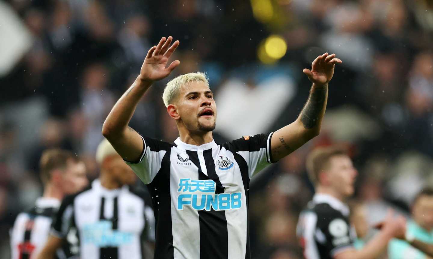 Newcastle, Howe blinda Guimaraes: 'Dobbiamo fargli raggiungere i suoi obiettivi qui'