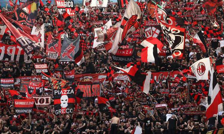 Sassuolo Milan, biglietti sold out in meno di un'ora. E' già bagarinaggio: dagli 895 ai 2984 euro per un tagliando Sassuolo Milan, biglietti sold out in meno di un'ora. E' già bagarinaggio: dagli 895 ai 2984 euro per un tagliando