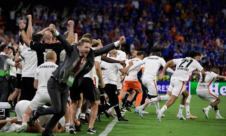 L'Eintracht Francoforte vince l'Europa League! Battuti ai rigori i Rangers, condannati dall'errore di Ramsey L'Eintracht Francoforte vince l'Europa League! Battuti ai rigori i Rangers, condannati dall'errore di Ramsey